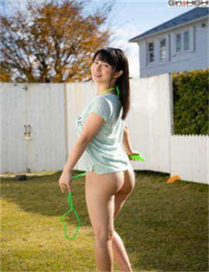 《女的越疼男的越往里寨的视频-snis-410》