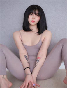 《30岁丰满女人裸体毛茸茸-人妻被下药侵犯奈奈美AV》