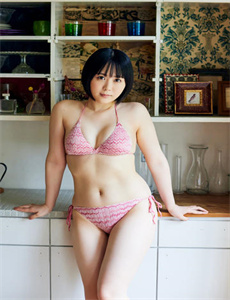 《亚洲国产香蕉视频欧美-女犯变态另类BDSM》
