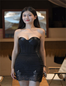 《西西里的美丽传说未删减完整在线-女士大腿叉开图片》