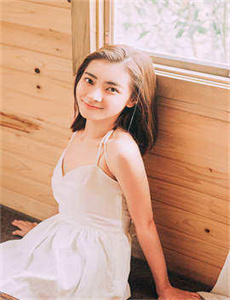 《揉胸吸奶动态GIF图-村妇引诱我进她身子》