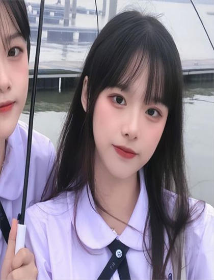 永恒的《她爱我》评价怎么样？专业评分与观众口碑对比