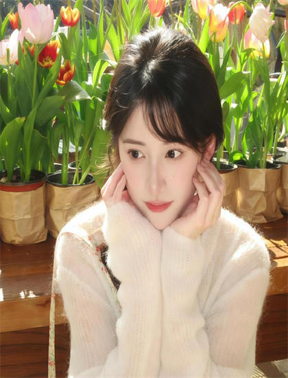 影视评论：《隔壁夫妇》的艺术价值与娱乐性平衡